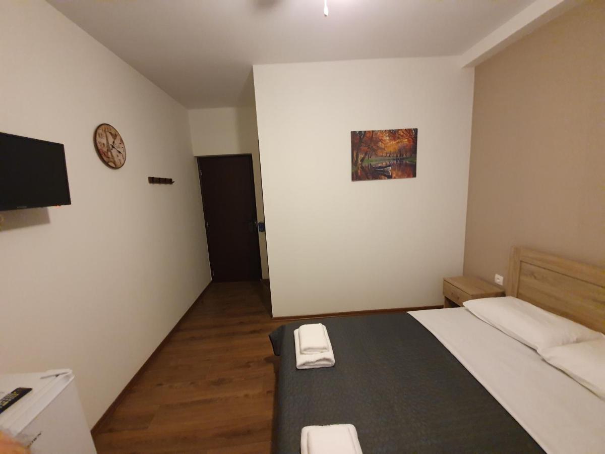 Athens Center Rooms Экстерьер фото